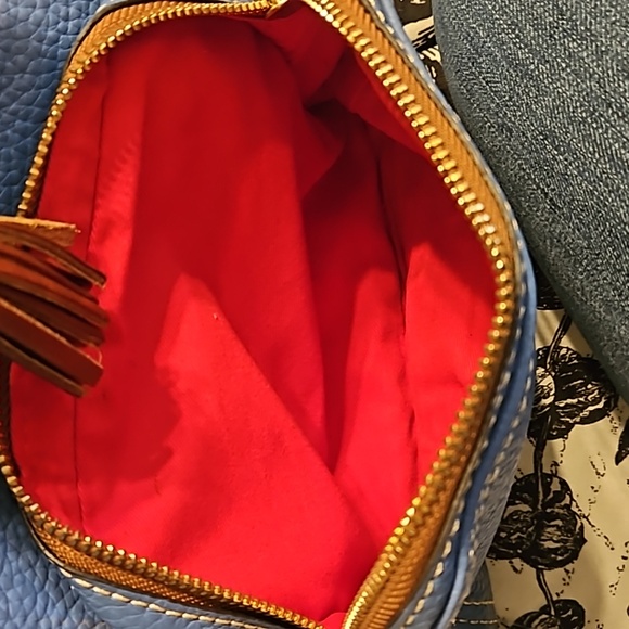 Beautiful Gently used Dooney and Bourke backpack. - Picture 5 of 6